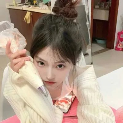 八个拔河女